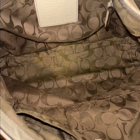 Coach cream/off-white leather hobo bag - Picture 14 of 16